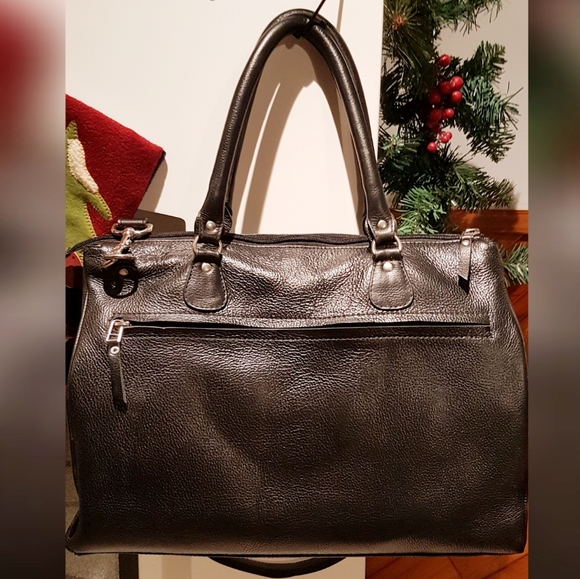 HidesHandcrafted Canada Leather Satchel - Picture 4 of 6